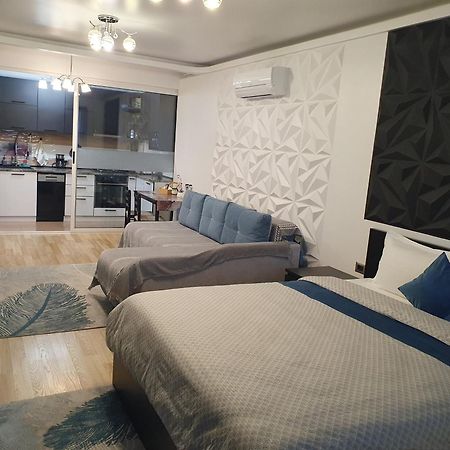 Apartment Ks Braşov Buitenkant foto