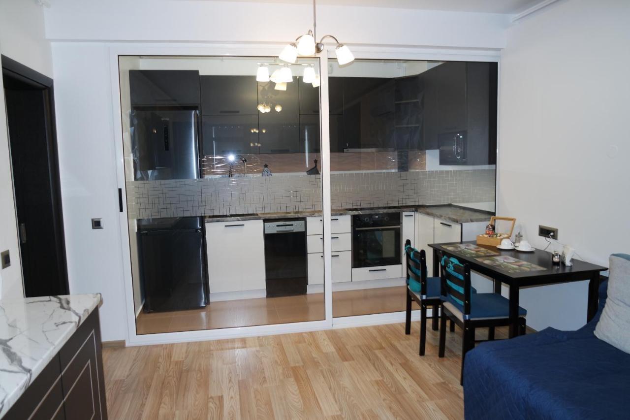 Apartment Ks Braşov Buitenkant foto
