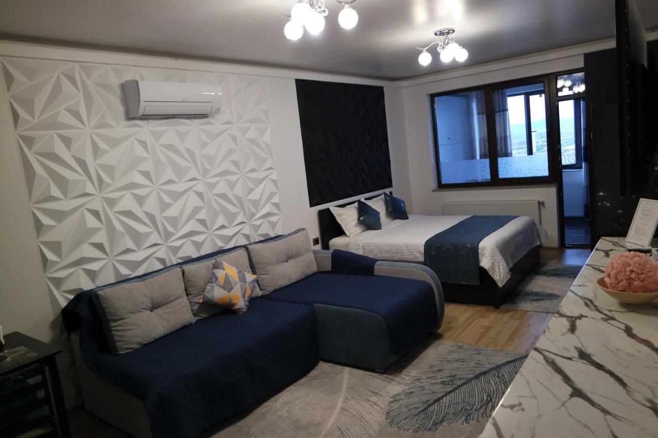 Apartment Ks Braşov Buitenkant foto