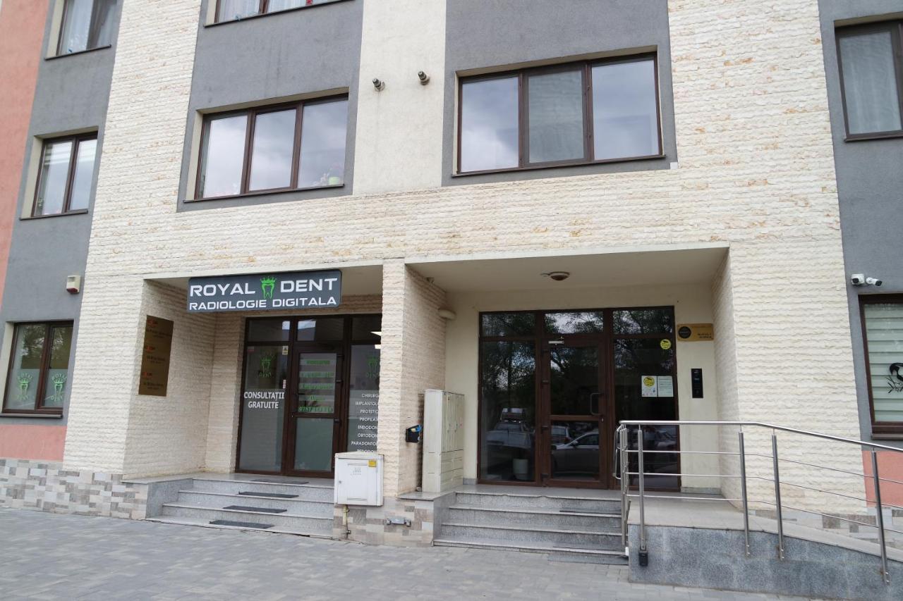 Apartment Ks Braşov Buitenkant foto