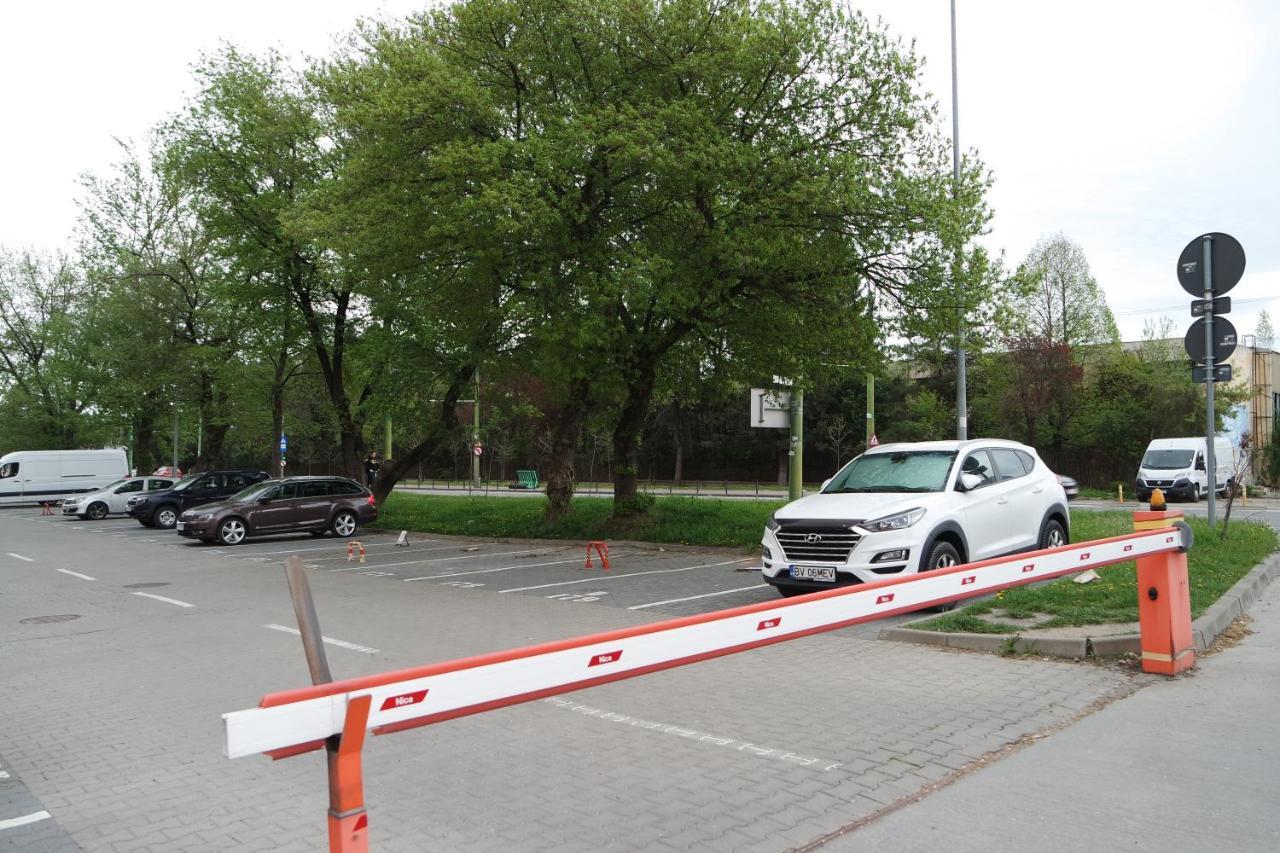 Apartment Ks Braşov Buitenkant foto